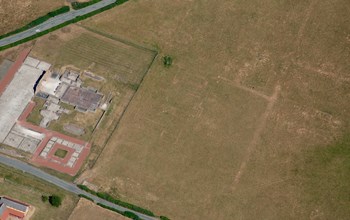 02_Parching shows sharp detail of Roman buildings at Wroxeter_SA1803_050